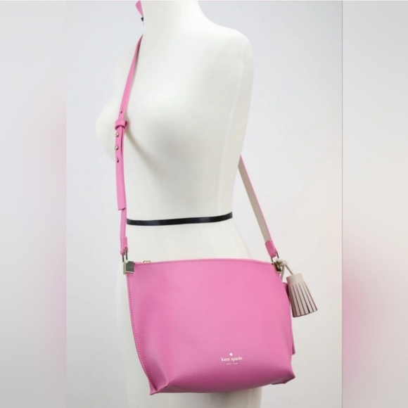Kate Spade Foster Court Pepper Crossbody Bag Purse Hot Pink Tassels NWOT - Picture 2 of 10